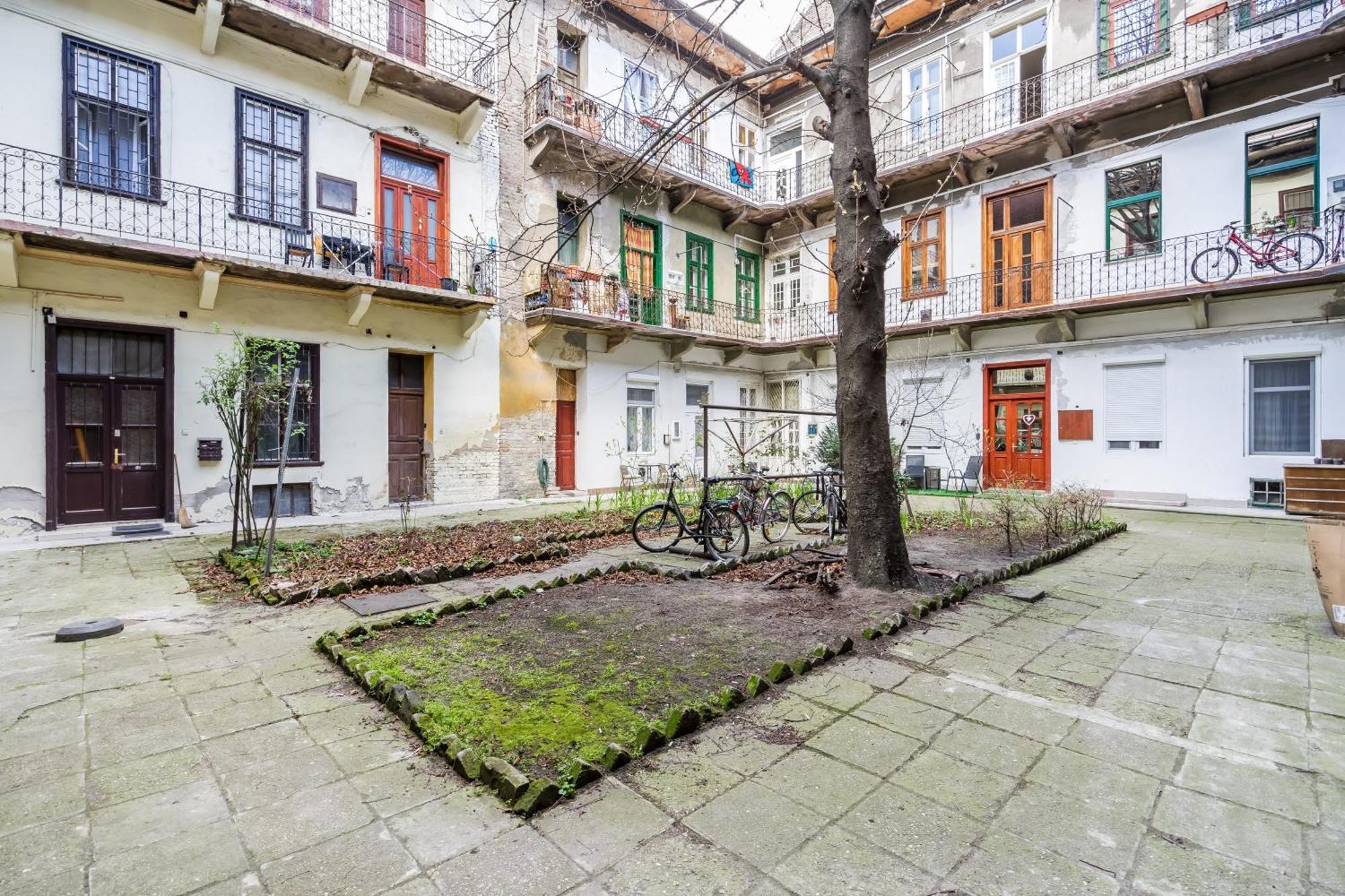 Bpr Stylish Mosaic Home With Terrace Βουδαπέστη Εξωτερικό φωτογραφία
